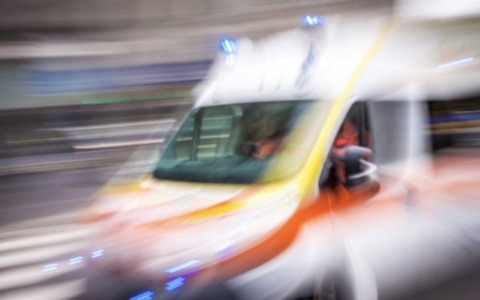 Anziano muore per malore durante le votazioni