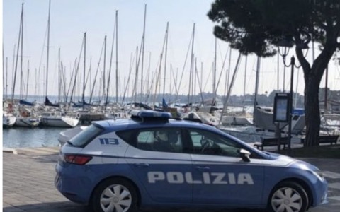 Sirmione: arrestato un pusher mentre cedeva cocaina in un supermercato