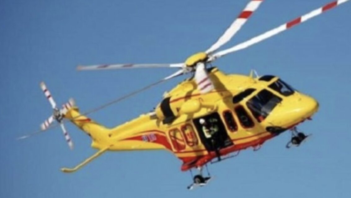 Frontale tra un pullman e un’auto a Desenzano del Garda: interviene l’elisoccorso