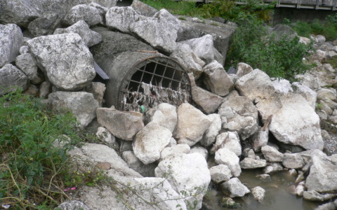 Scontro tra maggioranza e opposizione sui lavori pubblici: promesse non mantenute