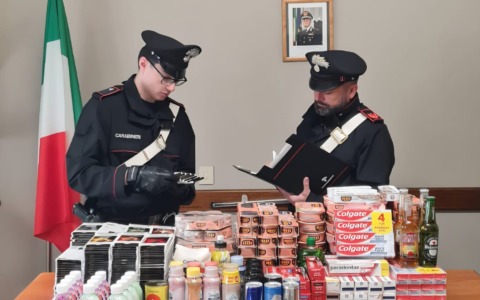 Manerba del Garda: Arrestato un 24enne con 240 grammi di hashish nello zaino