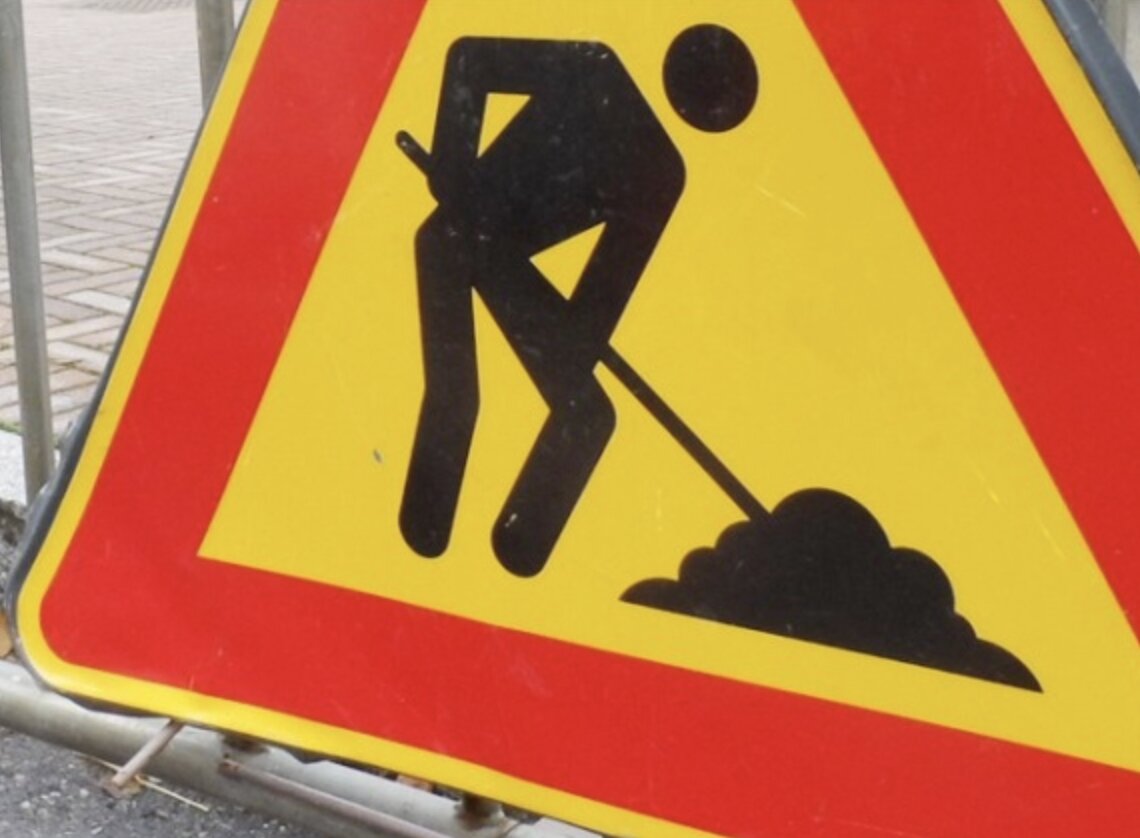 Moniga del Garda: lavori di rifacimento del collettore fognario in atto