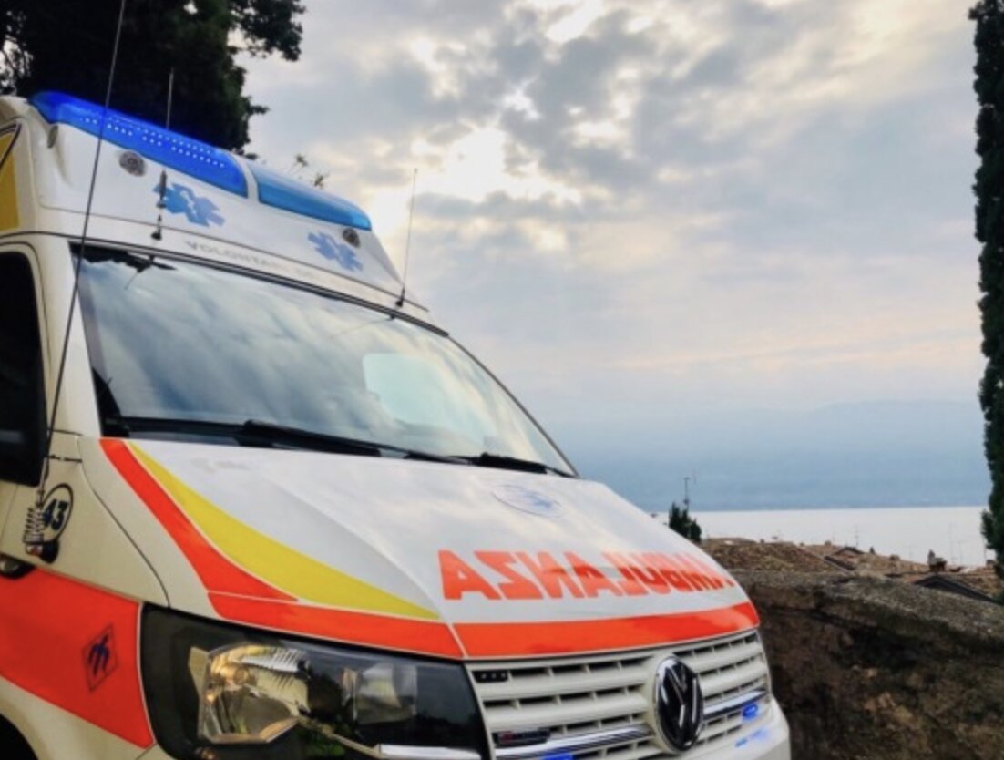 Tragedia a San Felice del Benaco: muore un sessantenne in un incidente motociclistico