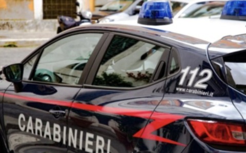 Arrestati due giovani per furto in un locale a Moniga del Garda