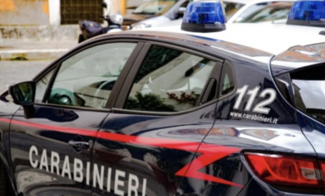 Arrestati due giovani per furto in un locale a Moniga del Garda