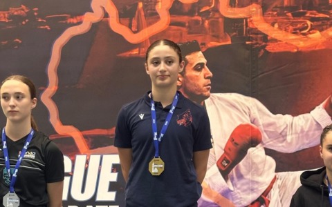 Isabella Vigevani trionfa a Messina con Garda Karate Team
