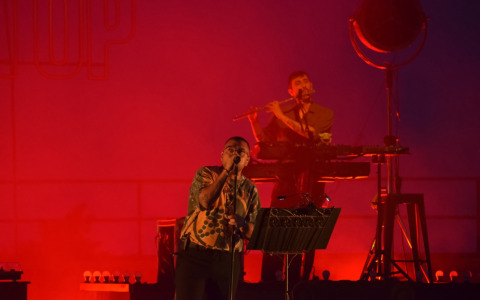 Coez conclude la 15esima edizione del Tener-a-mente Festival con un tocco di intimità