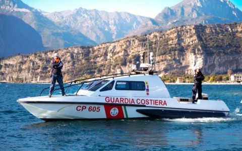 Salvati 22 velisti dalla Guardia Costiera durante una regata sul Lago di Garda